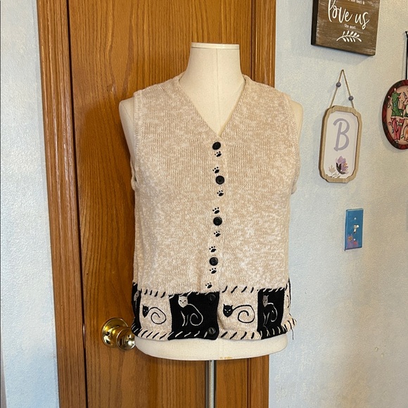 Christopher & Banks Sweaters - Christopher & Banks Beige Knit Kitty Sweater Vest